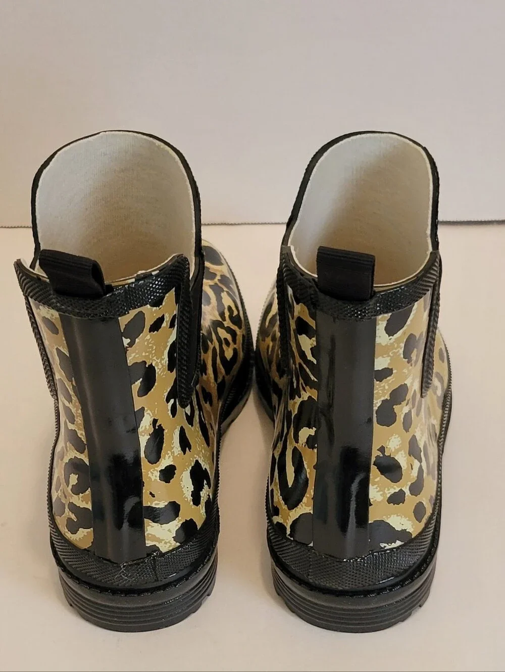 Journee Collection Tekoa Leopard Print Chelsea Rain Boots Waterproof Size 9 NWOT